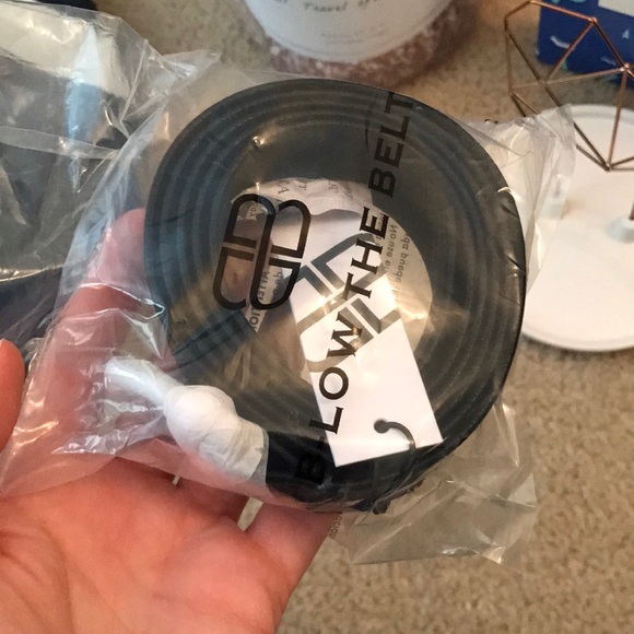 Fab fit fun box items - Picture 4 of 6